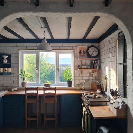Old Road Cottage Pet Friendly Outdoors Beaches Neath Exteriör bild